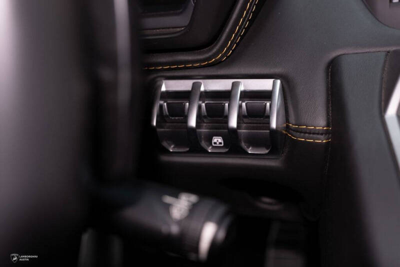 2019 Lamborghini Aventador LP 740-4 S