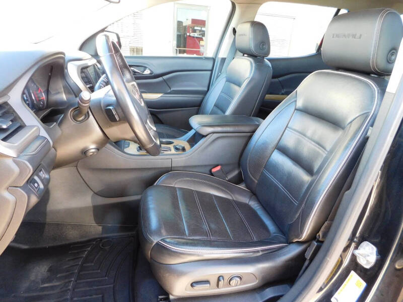 2017 GMC Acadia Denali