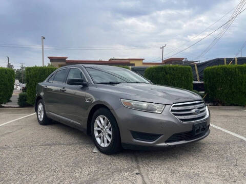 2013 Ford Taurus