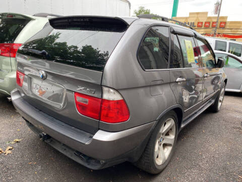 2004 BMW X5 4.4i