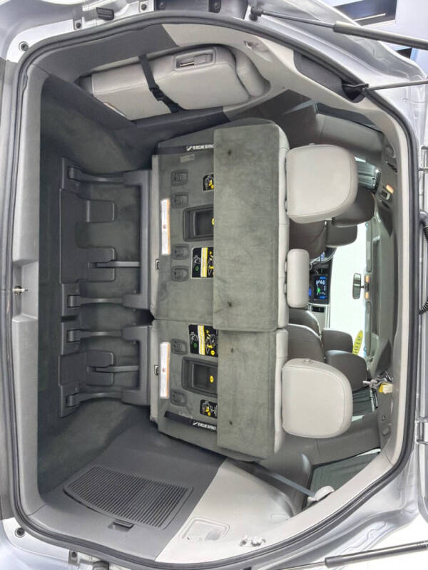 2016 Toyota Sienna