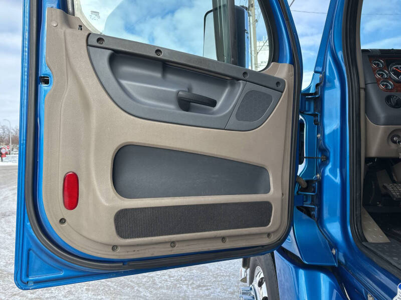 2016 Freightliner Cascadia