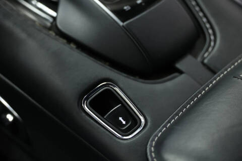 2018 Aston Martin DB11 V12