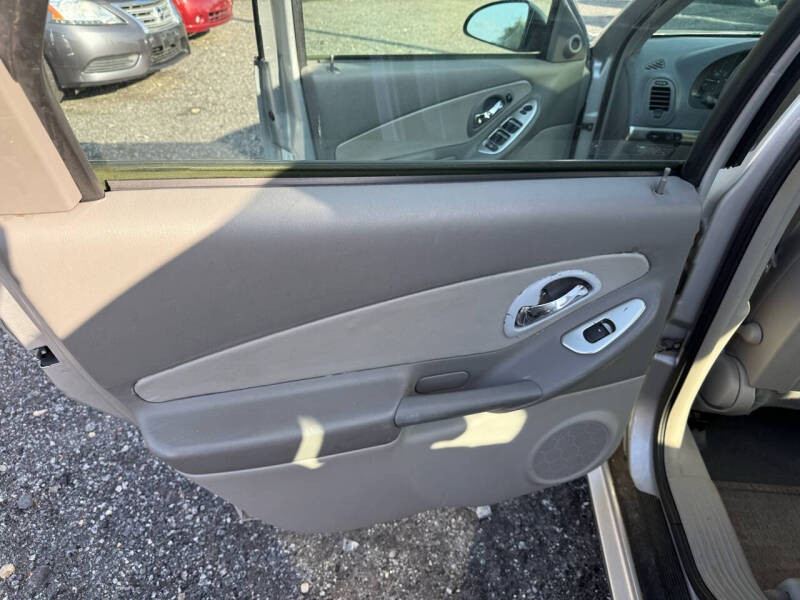 2004 Chevrolet Malibu Maxx LT