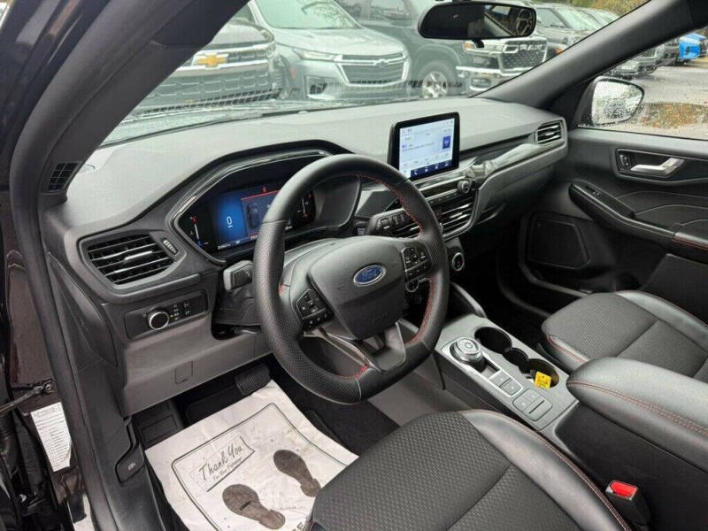 2025 Ford Escape ST-Line