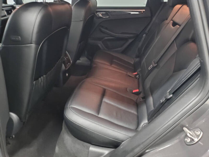 2016 Porsche Macan S