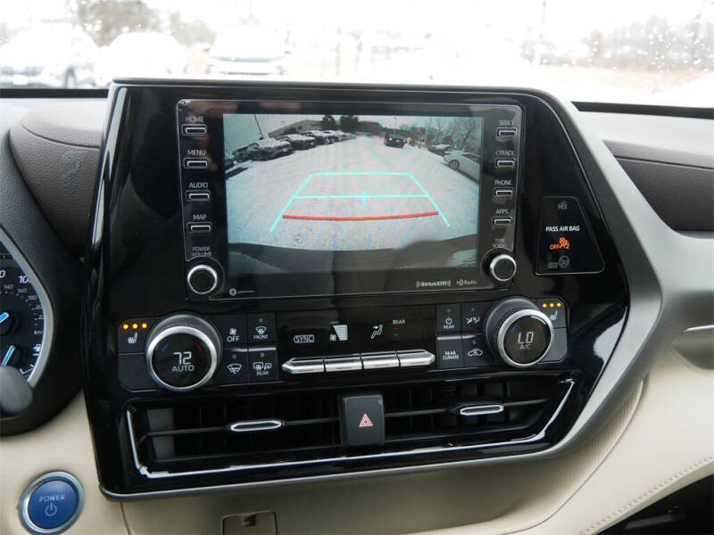 2021 Toyota Highlander Hybrid XLE