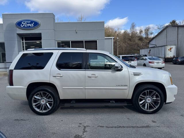 2013 Cadillac Escalade Premium