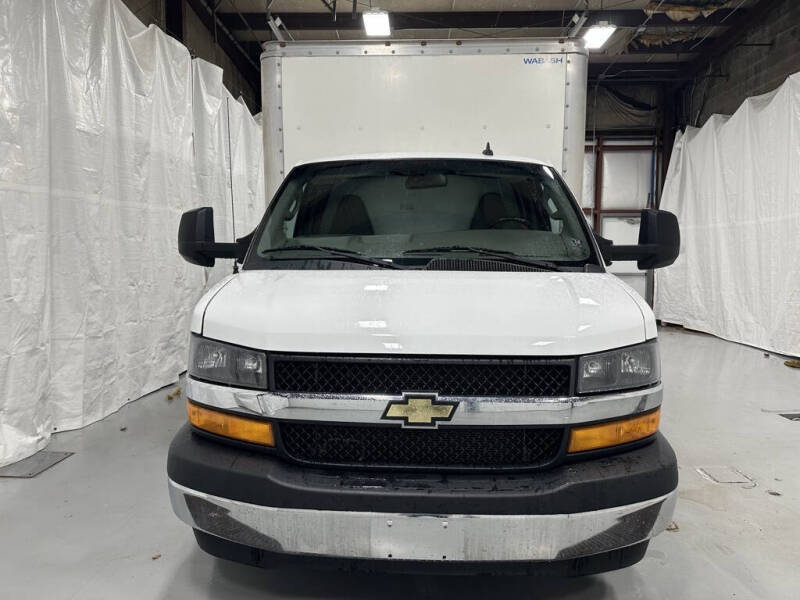 2022 Chevrolet Express 3500