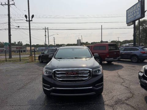 2017 GMC Acadia SLE-2