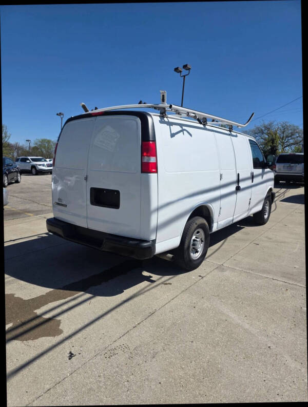 2019 Chevrolet Express 2500