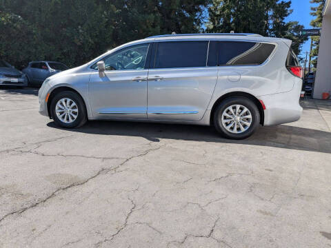 2019 Chrysler Pacifica Touring L