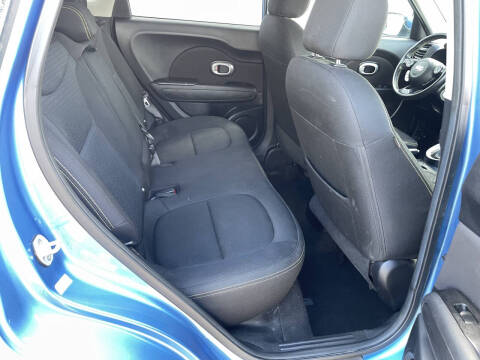 2016 Kia Soul +