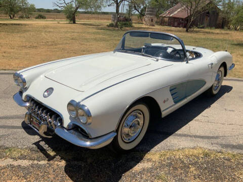 Chevrolet Corvette a partir de 1951 em Curitiba - PR