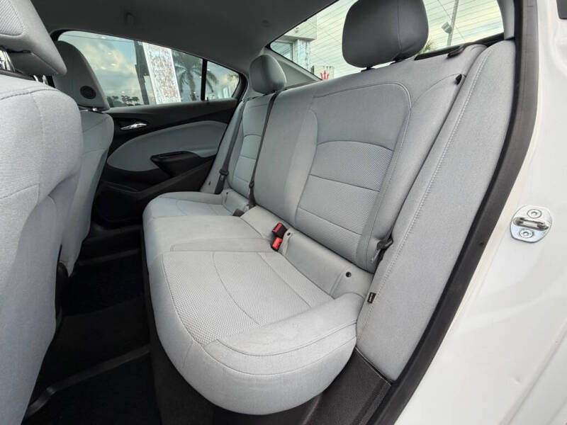 2019 Chevrolet Cruze LS