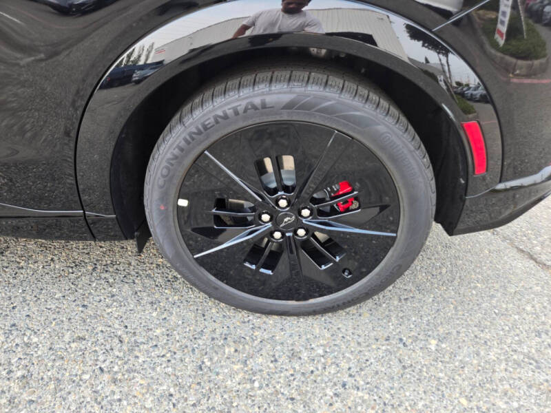 2025 Ford Mustang Mach-E GT