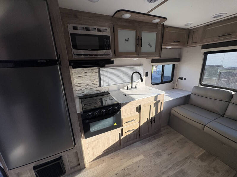 2024 Gulfstream Ameri Lite