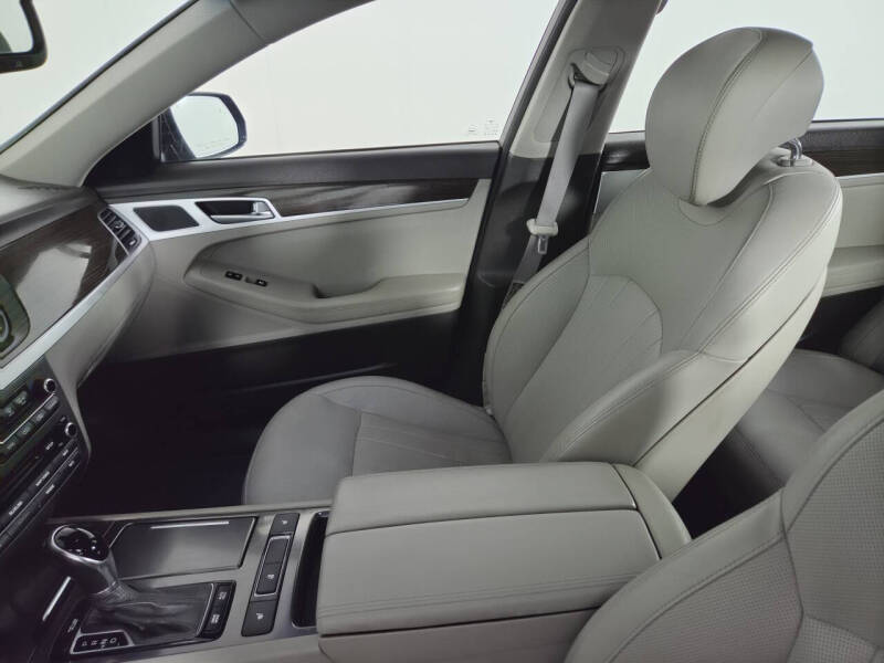 2017 Genesis G80 3.8