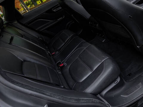 2019 Jaguar F-PACE 25t Prestige