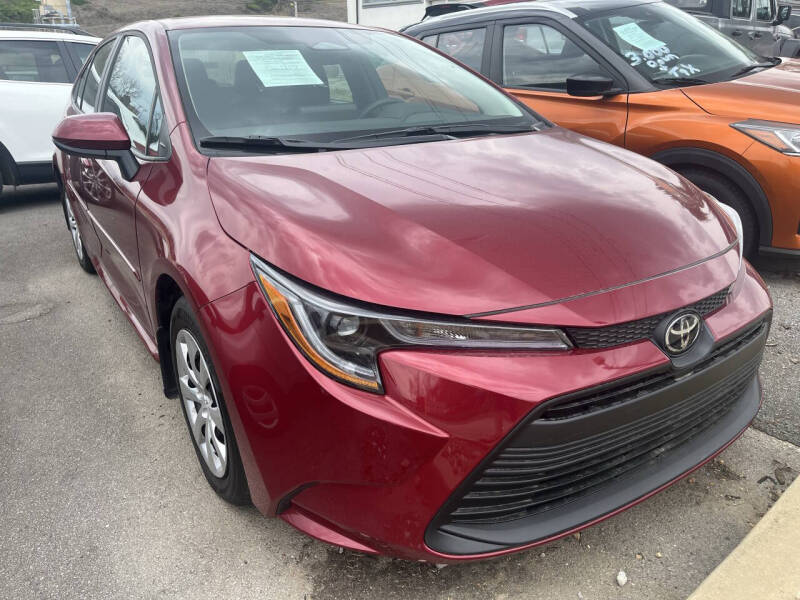 2023 Toyota Corolla LE's photo