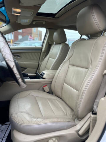 2013 Ford Taurus SEL