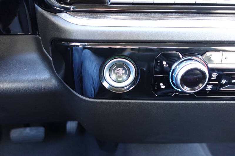 2024 GMC Sierra 1500 Elevation Standard