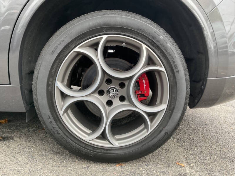 2022 Alfa Romeo Stelvio Ti