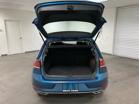 2019 Volkswagen Golf SE