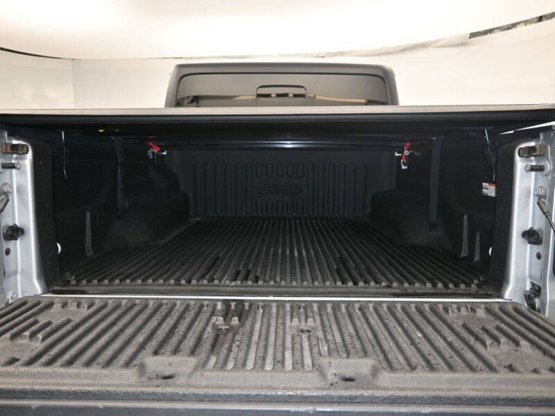 2022 Jeep Gladiator Willys