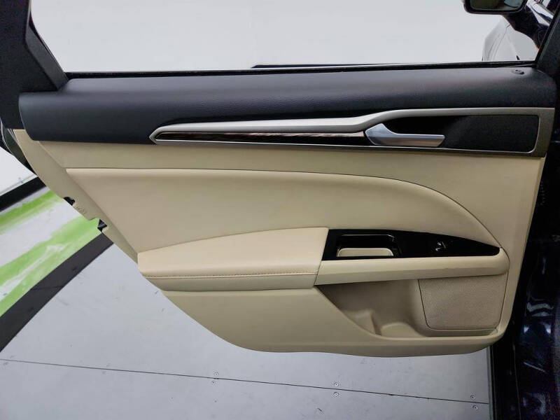 2014 Ford Fusion Energi SE