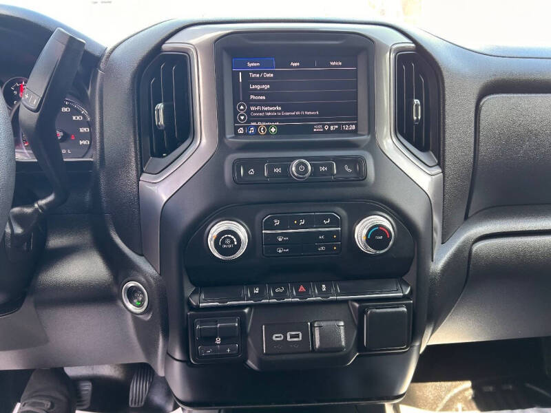 2024 GMC Sierra 2500HD Pro