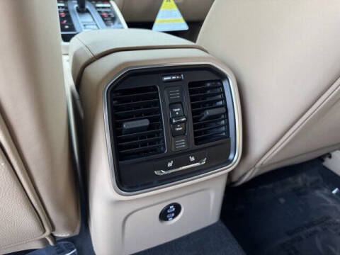 2025 Porsche Macan S