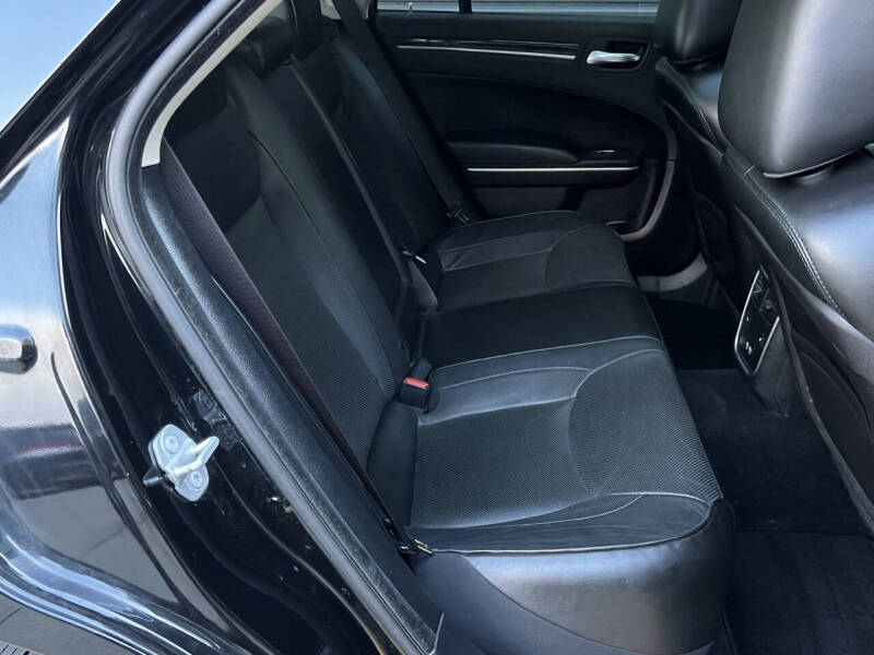 2019 Chrysler 300 Limited