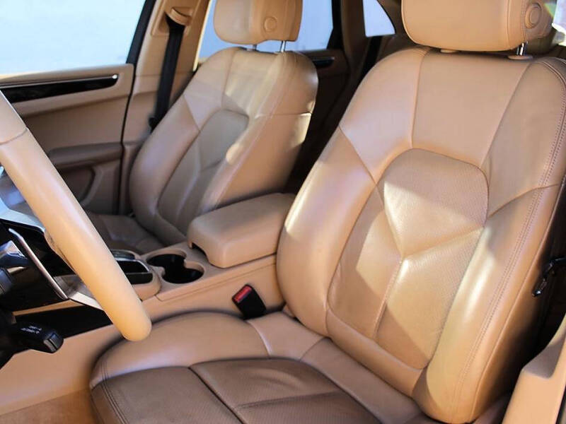 2016 Porsche Macan S