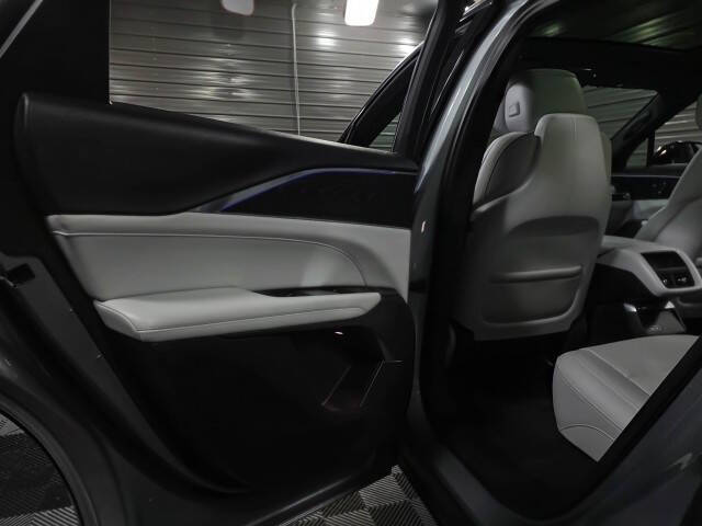 2024 Cadillac LYRIQ Sport 1