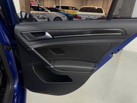 2018 Volkswagen Golf R 4Motion