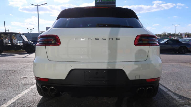 2018 Porsche Macan S