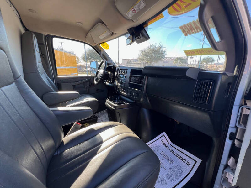 2020 GMC Savana 3500