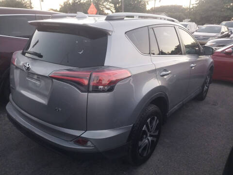 2017 Toyota RAV4 LE