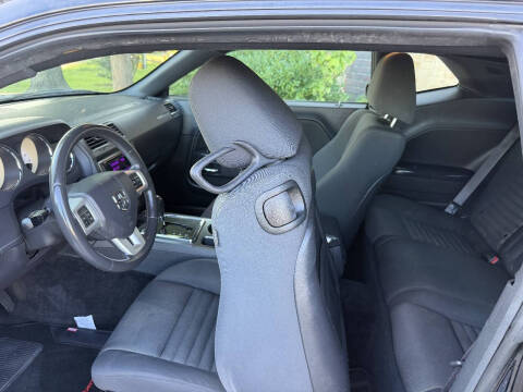 2013 Dodge Challenger SXT
