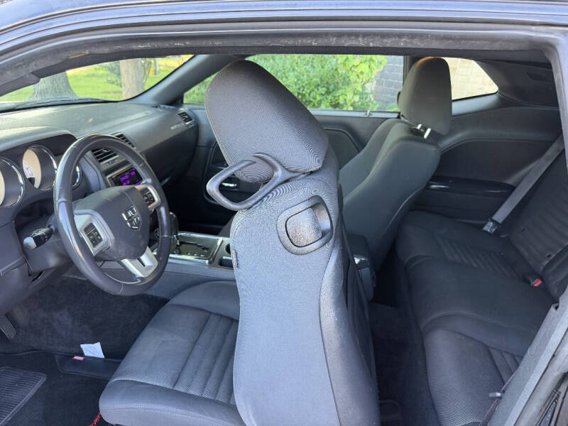 2013 Dodge Challenger SXT