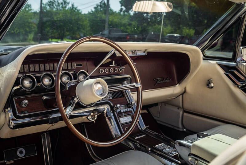 1965 Ford Thunderbird