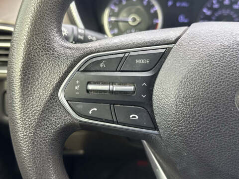 2020 Hyundai Santa Fe SE