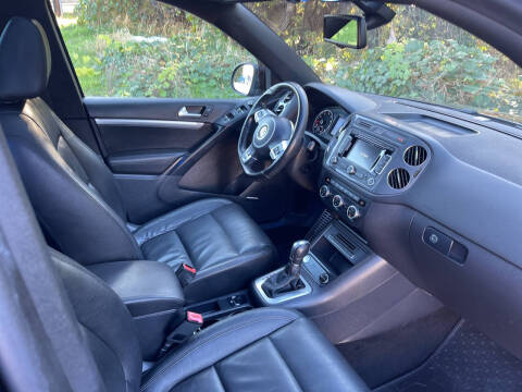 2015 Volkswagen Tiguan R-Line