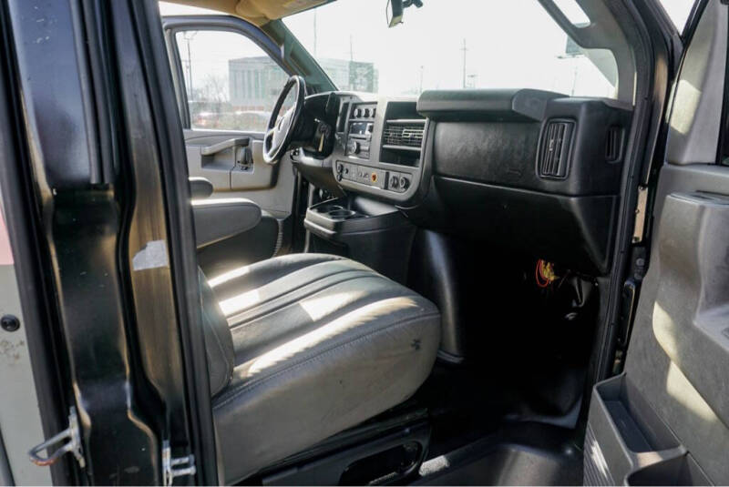 2016 Chevrolet Express 2500