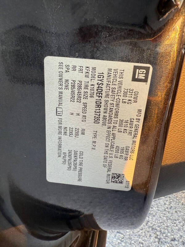 2013 Cadillac Escalade Platinum Edition