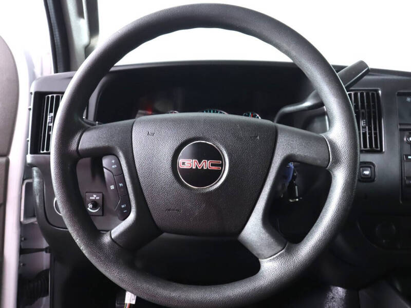2017 GMC Savana 2500