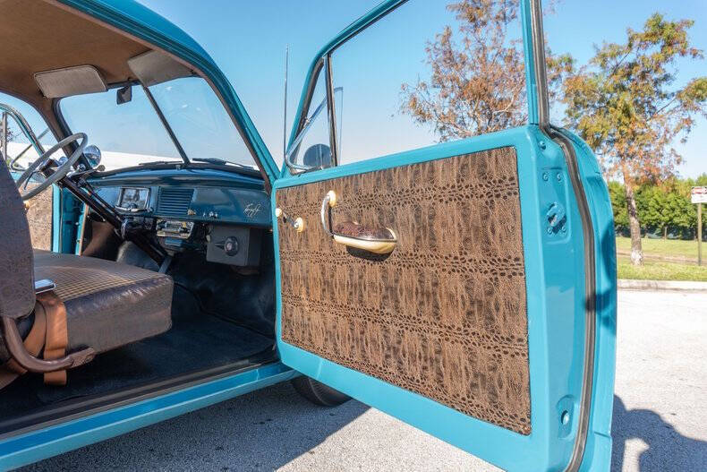 1951 Kaiser Henry-J Coupe