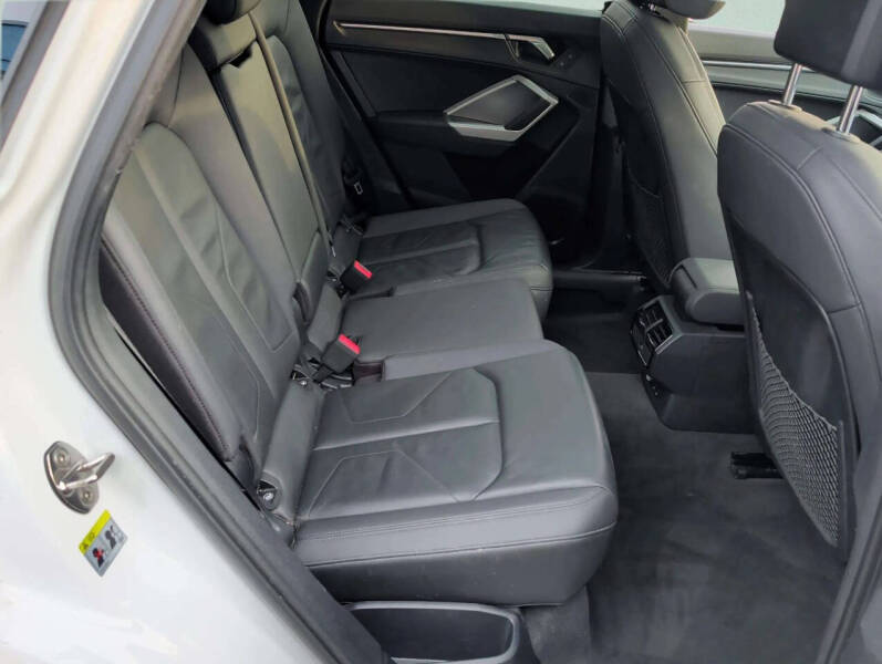 2019 Audi Q3 quattro Premium 45 TFSI