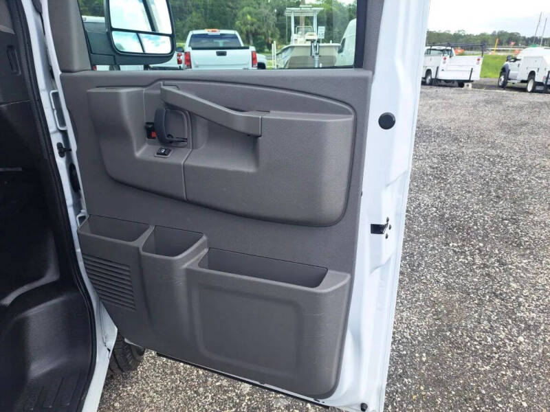 2021 Chevrolet Express 2500